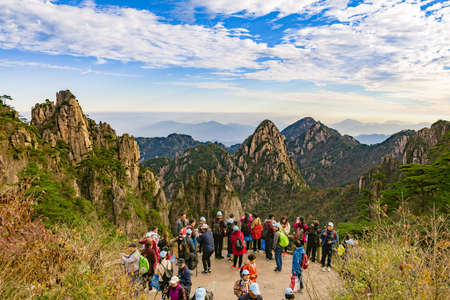 Anhui, China - 06 November 2017: Tourists at peak of Mount Huangshan, Anhui, Chinaのeditorial素材