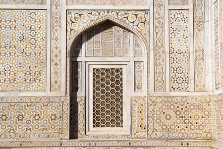 Detais of the outer wall of  Itimad-ud-Daulah tomb or little Taj Mahal, Agraのeditorial素材