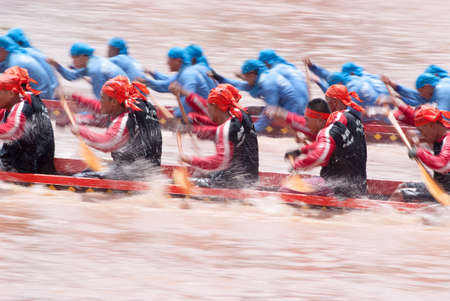 PICHIT, THAILAND - SEPT 04: Boat racing on 4 Sep 2010 in Pichit, Thailand. The festival is annually held after rainy season.のeditorial素材