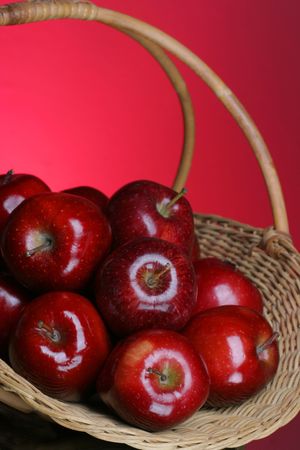close up of basket of applesの写真素材