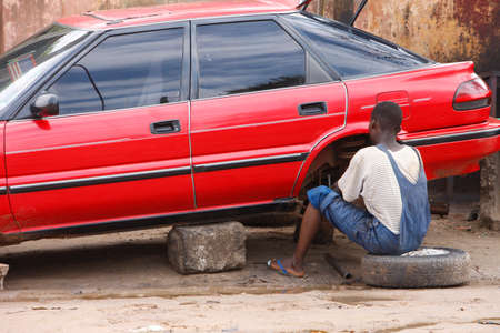 Worker in a garage in Lome. Togo.のeditorial素材