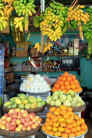 Morning market in Duong Dong town. tropical fruit. Phu Quoc. Vietnam.のeditorial素材