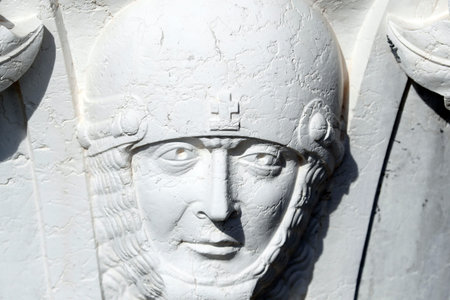 Palazzo Ducale (Doges Palace). White capital sculptures of Doge palace colonnade. Knight. Venice. Italy.のeditorial素材