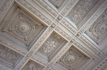 The roof of the Palace of Versailles is decorated in Paris, Franceのeditorial素材