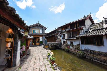 Street waterway in Lijiang Ancient City, Yunnan, Chinaのeditorial素材