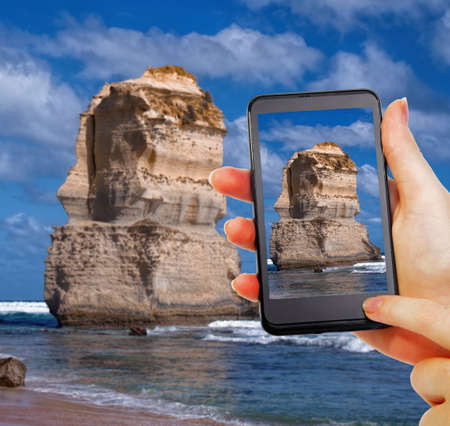 taking picture of 12 apostles in Australiaの写真素材
