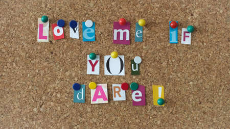 Love me words pin on message boardの素材