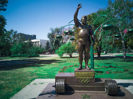 Statue of Weightlifter Leonid Zhabotinsky. Zaporozhye, Ukraine, 24 August 2018.のeditorial素材