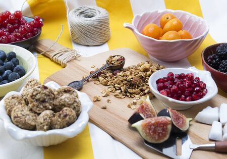 Granola served with fruitsの写真素材