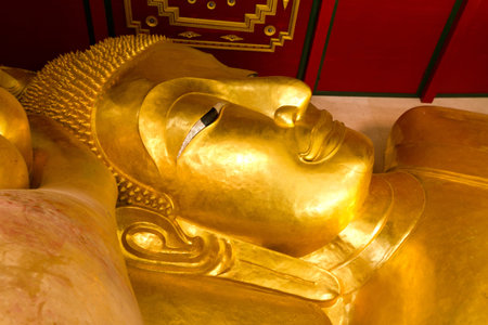 Reclining Buddhaの写真素材