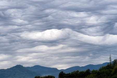 Strange cloud formation. Formerly known as Asparatus undulatus.