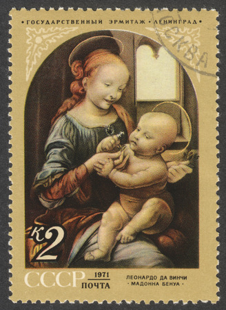 MOSCOW, RUSSIA - CIRCA APRIL, 2016: a post stamp printed in the USSR shows a painting "Bennois Madonna" by Leonardo da Vinci, the series "Foreign Paintings in Russian Museums", circa 1971のeditorial素材