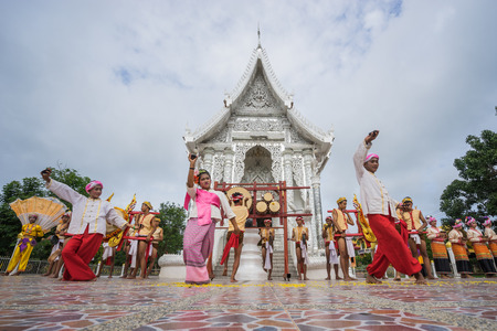 Sukhothai, Thailand - August 5, 2017: Teenage girls and boys performing northern style dancing to show to tourists in Buddhist templeのeditorial素材