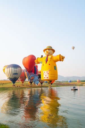 Chiangrai, Thailand - February 15, 2019: Unidentified many people enjoying International Balloon Festival 2019 at Singha park in Chiangrai, Thailandのeditorial素材