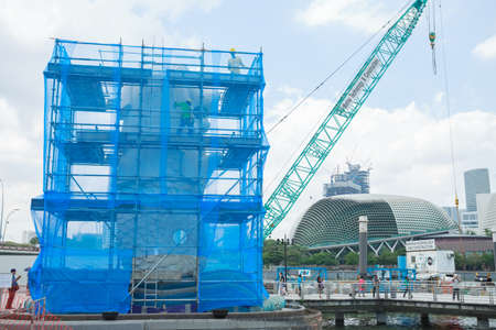 Merlion Fountain, SINGAPORE - March 27  Merlion at Marina Bay Sands close to cleaning in March 27,2014, SINGAPOREのeditorial素材
