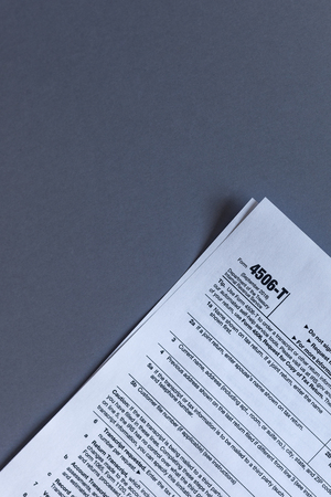 Form 4506-T. Taxpayers to request copies of their tax return informationの写真素材