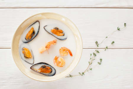 Food Seafood Cream Soup White Bowl Shrimp Mussel Creative Chinese Japanese Cuisine Restaurant Conceptの写真素材