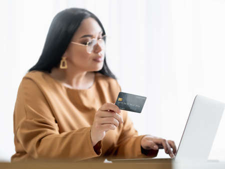 online shopping business woman corporate client