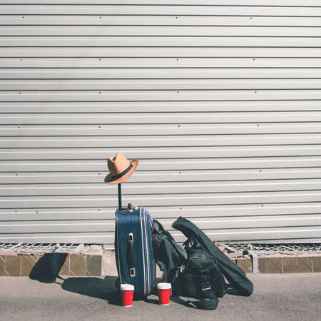 tourist coffee break. rest to continue journey. travel tiredness. summer holiday vacation conceptの写真素材