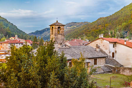 The Palace of  the Captains in medieval mountain village in Tuscany characterized by houses with walls of stones derived from the Renaissanceの写真素材