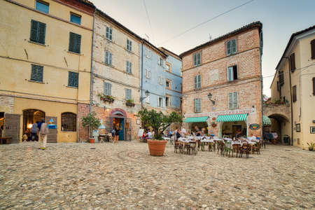 GROTTAMMARE (AP) - AUGUST 24, 2018: tourists enjoying Italian holidays and eating at typical restaurantsのeditorial素材