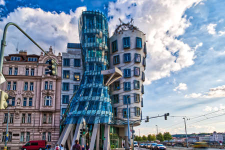 PRAGUE, CZECH REPUBLIC - AUGUST 27, 2014: the Sun lights the Dancing House in Pragueのeditorial素材