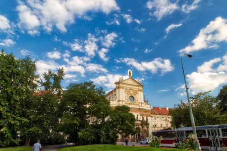 PRAGUE, CZECH REPUBLIC - AUGUST 27, 2014: locals and tourists walking near ancient buildings in Pragueのeditorial素材