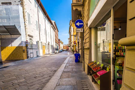 PARMA, ITALY â AUGUST 23, 2018: fruit on sale while tourists are walking in the historic streets of Parma, elegant town in the Emilia-Romagna region of Northern Italyのeditorial素材