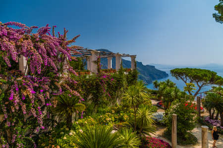 RAVELLO (SA), ITALY - AUGUST 29, 2018: tourists visiting the lush gardens of Villa Rufoloのeditorial素材