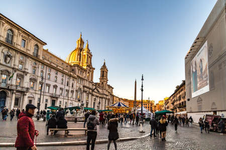 ROME, ITALY - JANUARY 4, 2019: tourists walking in Navona squareのeditorial素材