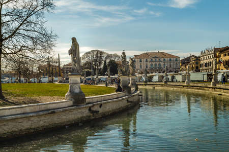 PADOVA, ITALY - FEBRUARY 23, 2019: people going for shopping in typical market in Prato della Valleのeditorial素材