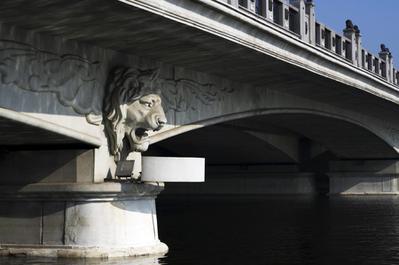 Tianjin Lion sculpture Bridgeのeditorial素材