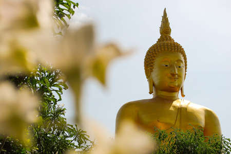 Wat Phra Yai Muang Ang Thong Province, Thailandの写真素材
