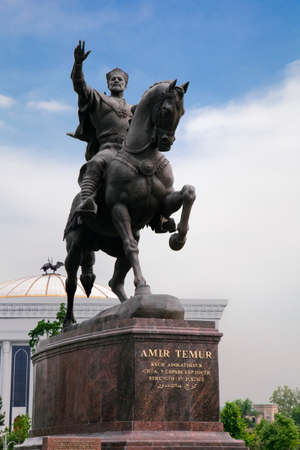 Tamerlane monument in Tashkentの写真素材