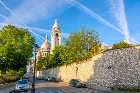 France, Paris. Sunny summer morning in the city center. Street cafe at the crossroadsのeditorial素材