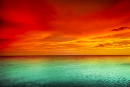 Beautiful sunset over the seaの写真素材