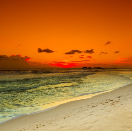 Sunset over the sea. Sri Lankaの写真素材