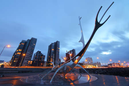 Iceland - April 16, 2019 : Solfar (Sun Voyager) Viking Sculpture stainless-steel modern sculpture of Viking longboat at Reykjavik in Icelandのeditorial素材
