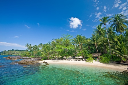 Beautiful tropical beach in Kut island, Thailand のeditorial素材