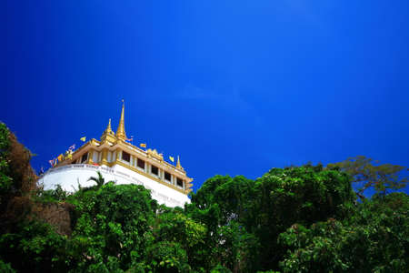 Golden Mount - Wat Saket and blue skyの写真素材
