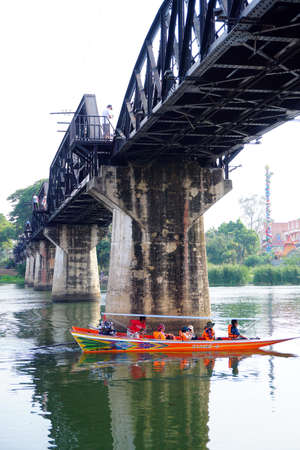 KANCHANABURI, THAILAND - APRIL 14,2016;Tourist boat ride to the natural beauty, the river Kwai (Khwae) in Kanchanaburiのeditorial素材