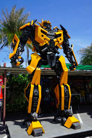 Hua-Hin beach,Thailand - 18 july 2016 : Recycled metal steel Robots theme park at Hua Hin Tique animal show : Bumblebee transfromerのeditorial素材
