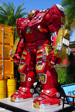 Hua-Hin beach,Thailand - 18 july 2016 : Recycled metal steel Robots theme park at Hua Hin Tique animal show : Iron Man model avengerのeditorial素材