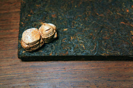 Black Chinese tea nobody ceramic figure