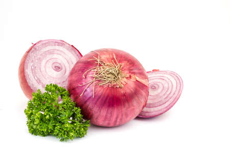 sliced red onions on white backgroundの写真素材