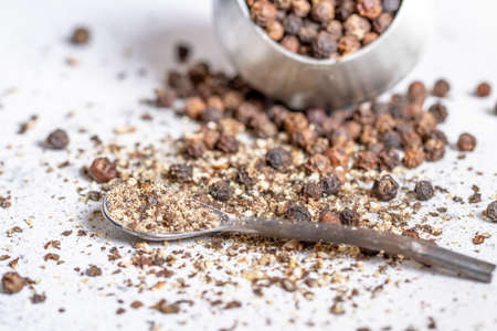 black peppercorns crushedの写真素材