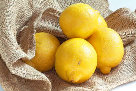 Lemons on burlapの写真素材