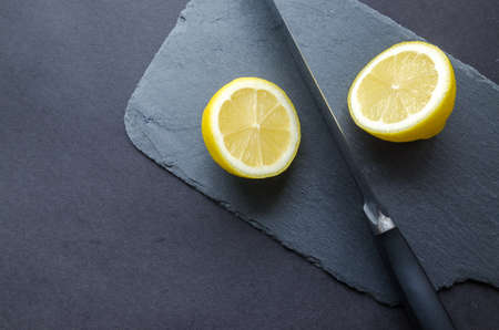 Lemon ready to sliceの写真素材