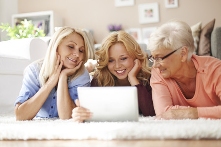 Persuade older people to use new technology