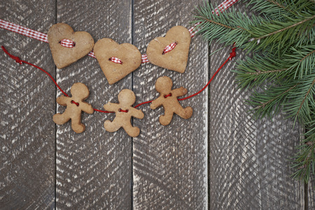 Two chains of gingerbread cookies